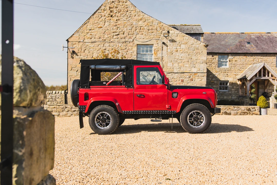 1999 Land Rover Defender 90 - Image 5 of 31