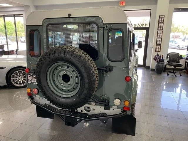 1999 Land Rover Defender 110 - Image 4 of 21