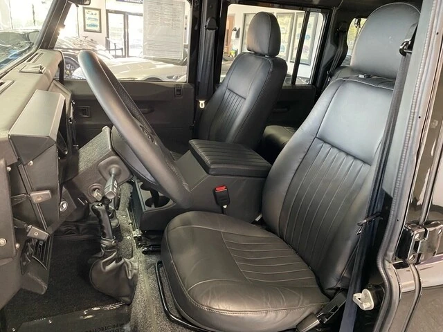 1999 Land Rover Defender 110 - Image 19 of 21