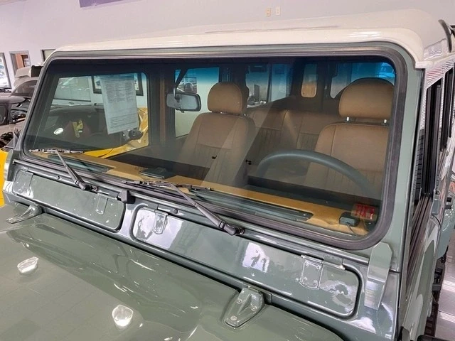 1999 Land Rover Defender 110 - Image 15 of 21