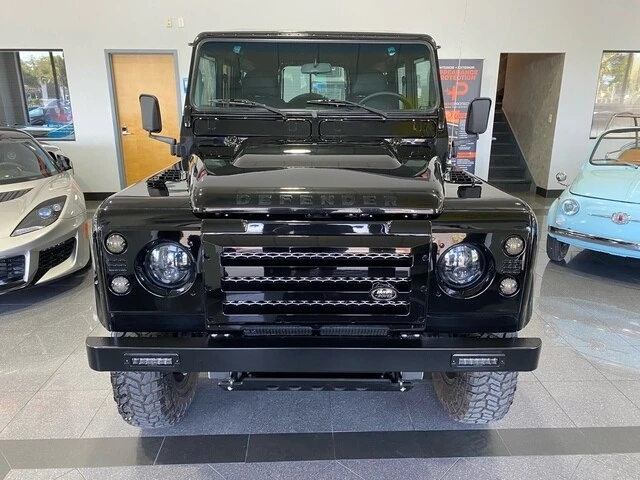 1999 Land Rover Defender 110 - Image 8 of 21