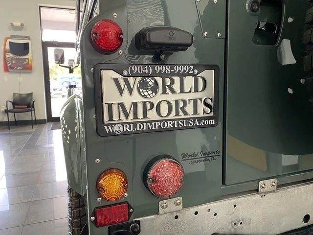 1999 Land Rover Defender 110 - Image 5 of 21
