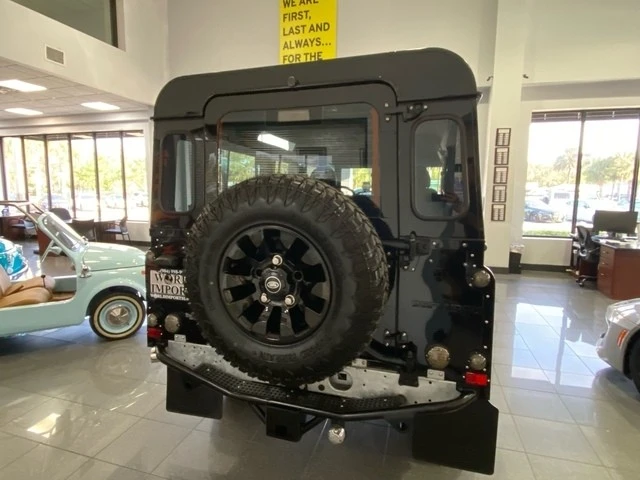1999 Land Rover Defender 110 - Image 5 of 12