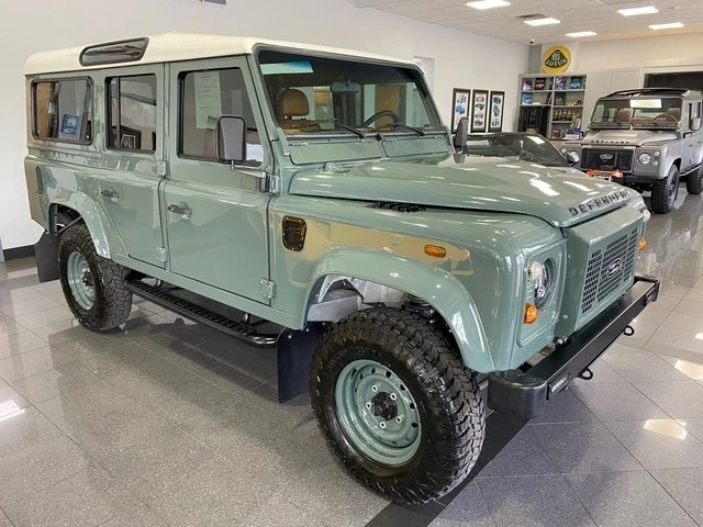 1999 Land Rover Defender 110 - Image 10 of 21