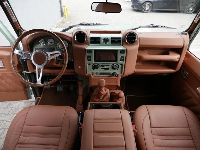 1999 Land Rover Defender 110 - Image 12 of 21