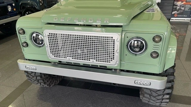1999 Land Rover Defender 110 - Image 12 of 12