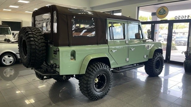 1999 Land Rover Defender 110 - Image 6 of 12