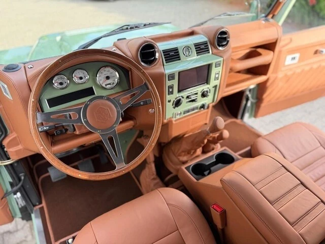 1999 Land Rover Defender 110 - Image 11 of 21