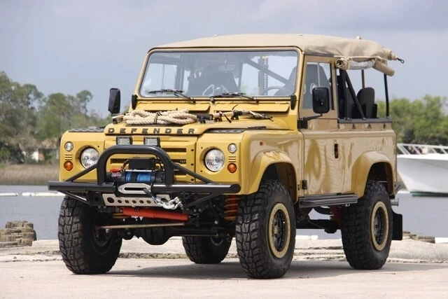 1999 Land Rover Defender 110 - Image 18 of 21