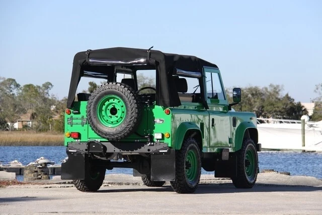 1999 Land Rover Defender 110 - Image 15 of 21