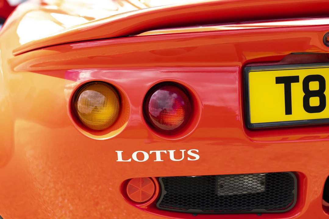 1999 Lotus Elise Series 2 - Image 26 of 31