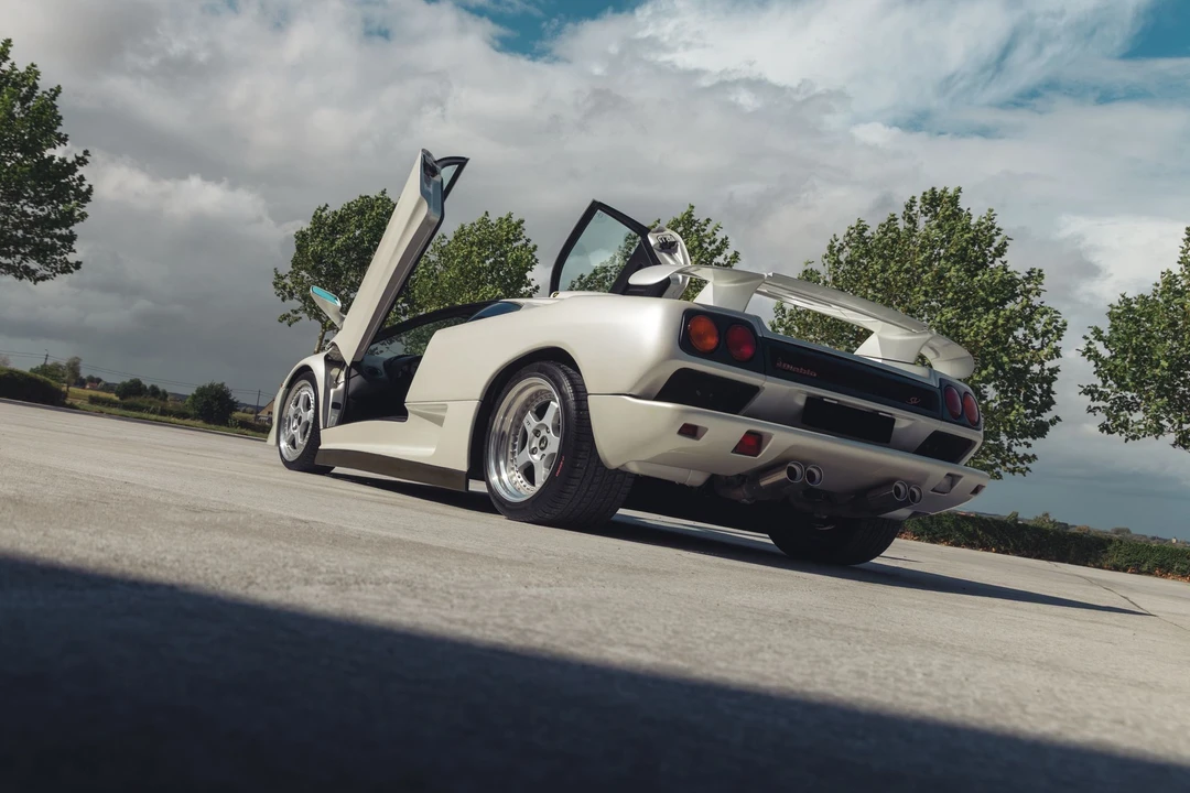 1999 Lamborghini Diablo SV - Image 9 of 31
