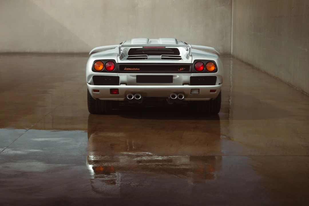 1999 Lamborghini Diablo SV - Image 28 of 31