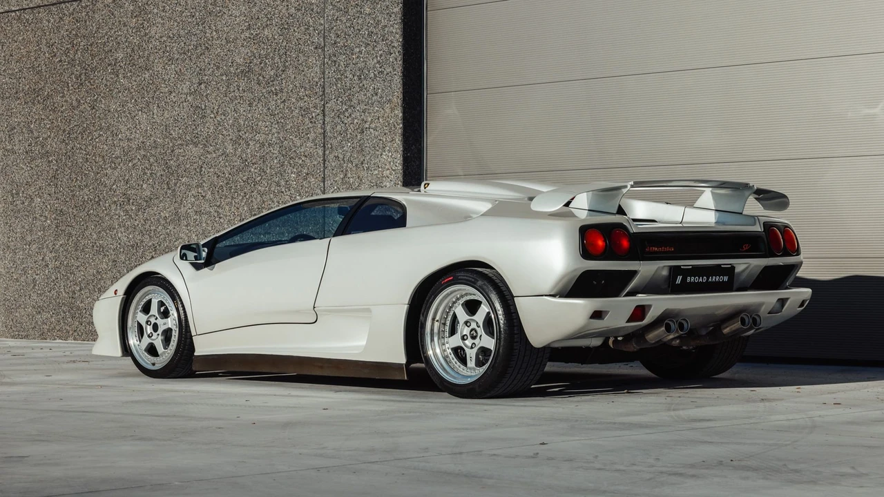 1999 Lamborghini Diablo SV - Image 22 of 31