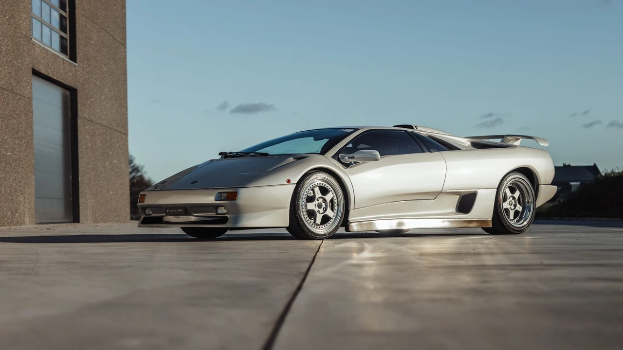 1999 Lamborghini Diablo SV - Image 19 of 31