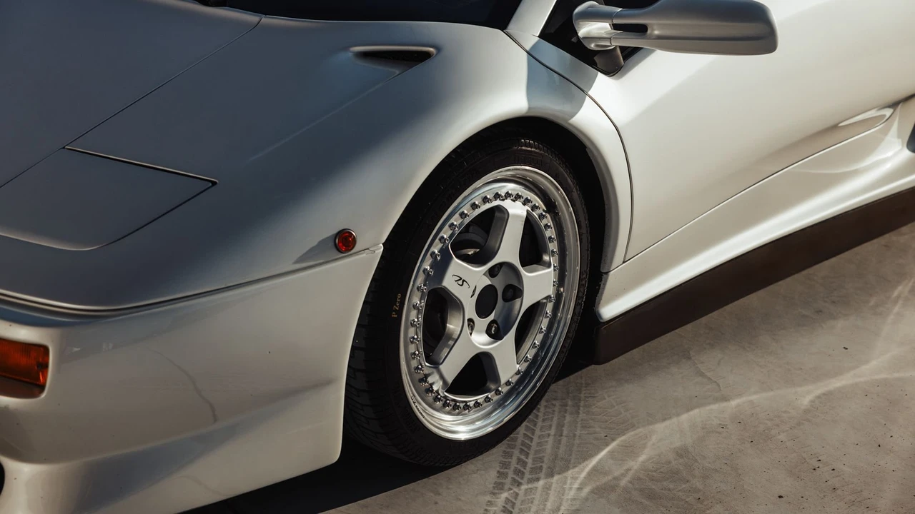 1999 Lamborghini Diablo SV - Image 30 of 31