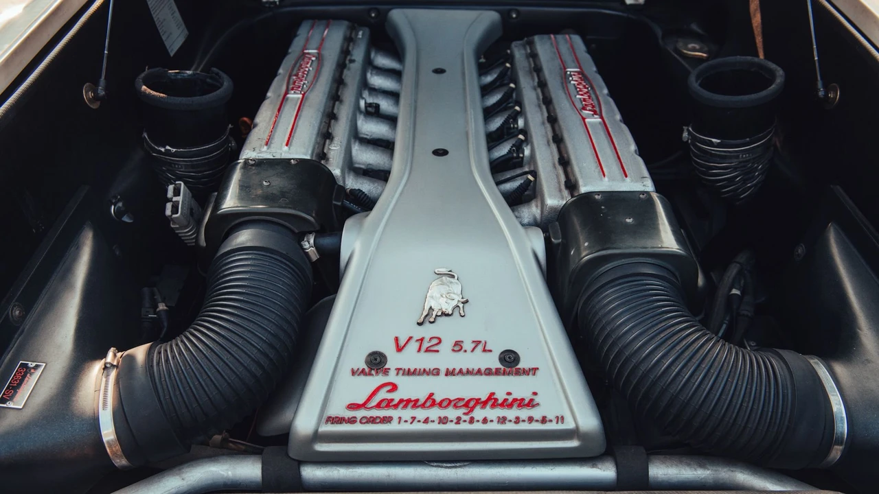 1999 Lamborghini Diablo SV - Image 7 of 31