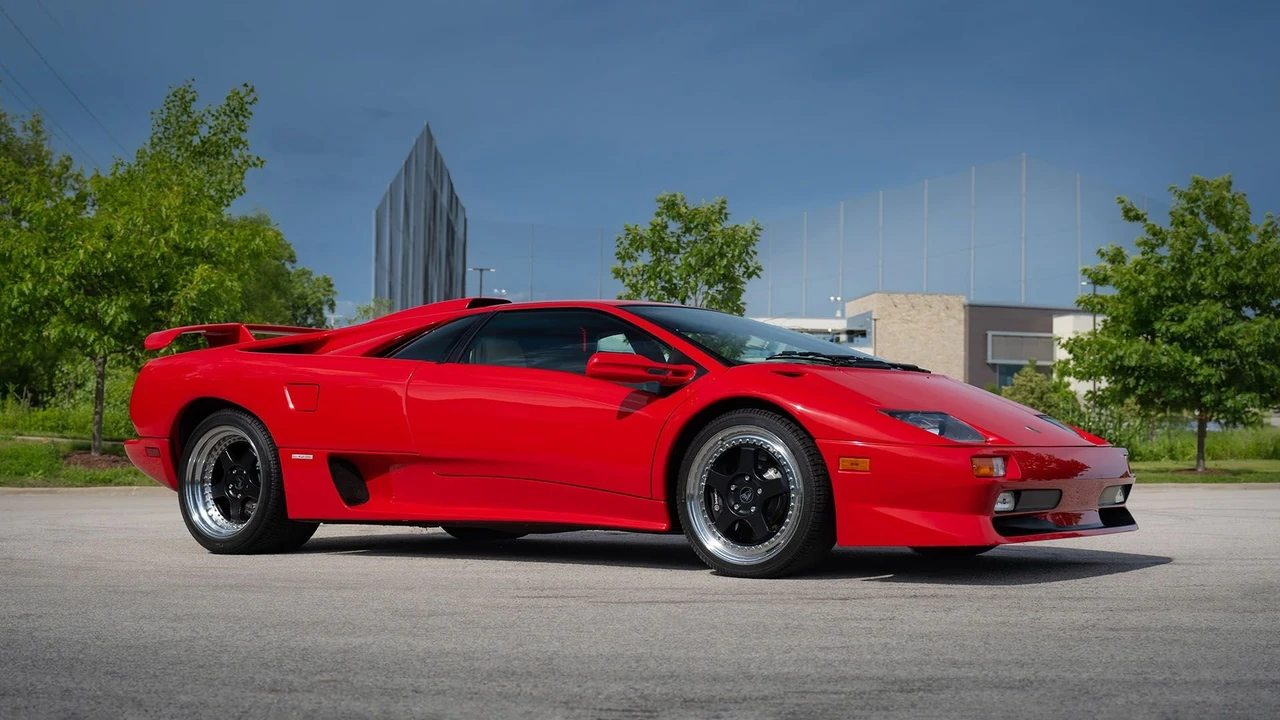 1999 Lamborghini Diablo SV - Image 2 of 31