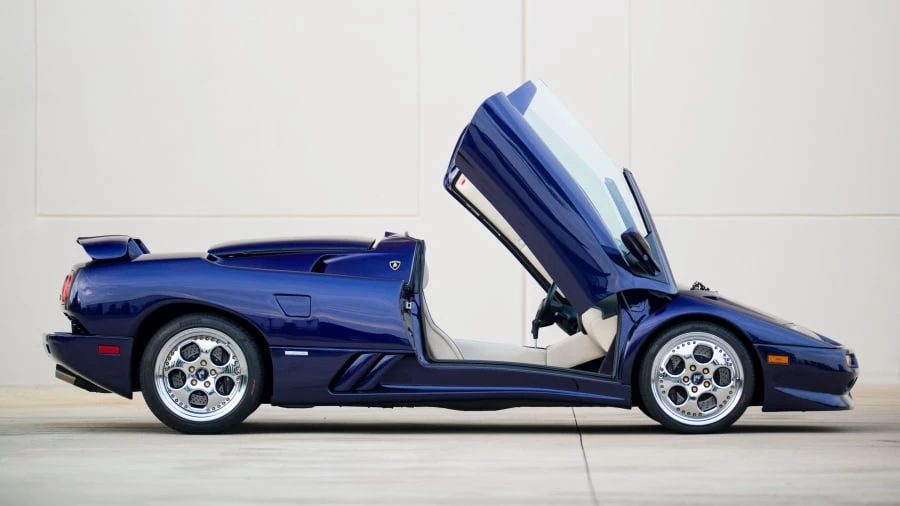 1999 Lamborghini Diablo VT - Image 11 of 12