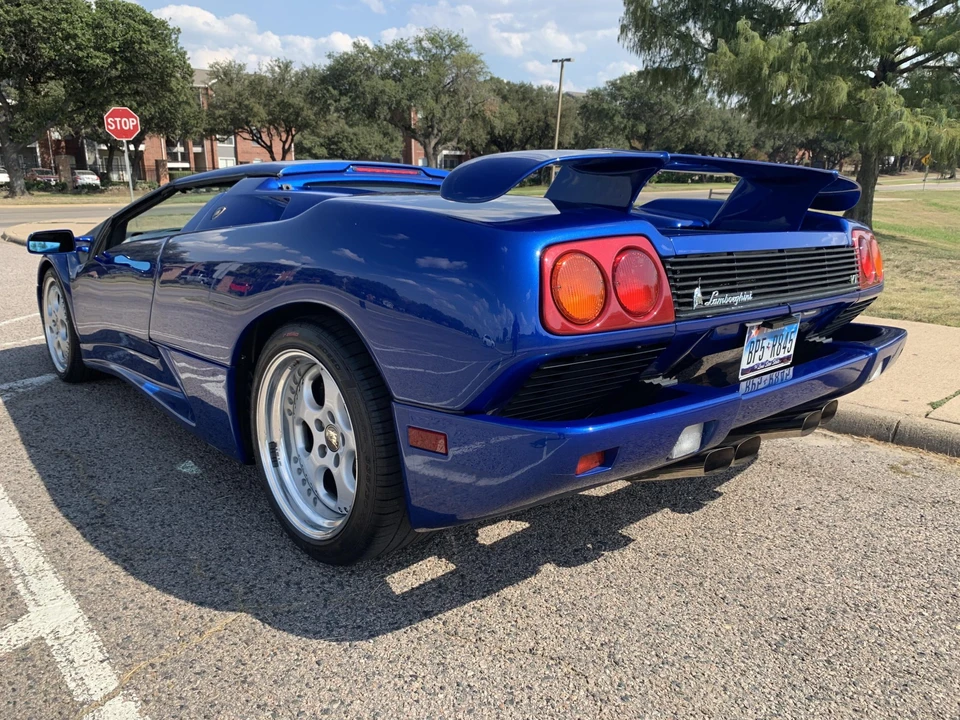 1999 Lamborghini Diablo VT - Image 17 of 31