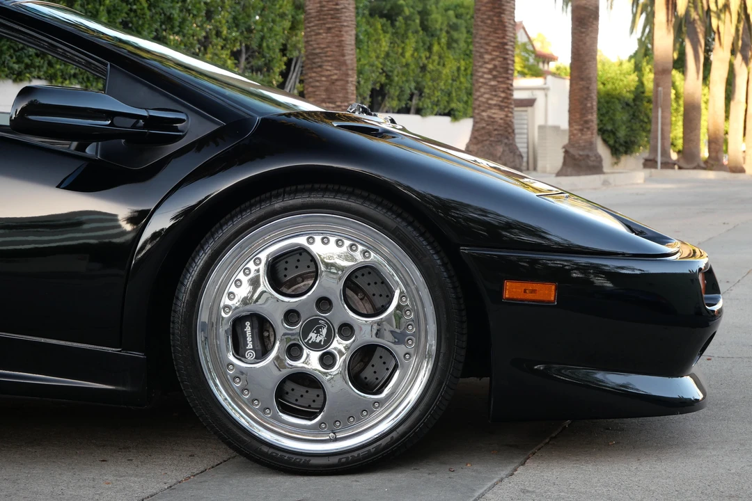 1999 Lamborghini Diablo VT - Image 30 of 31