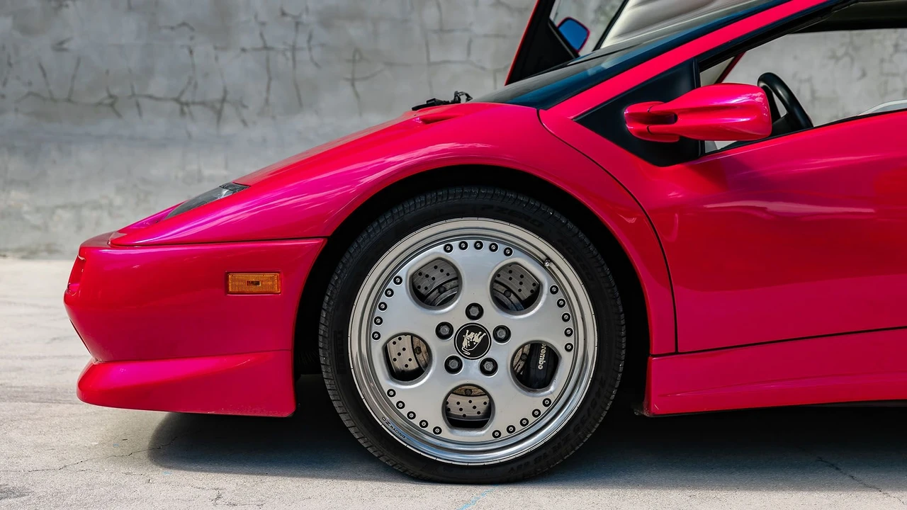 1999 Lamborghini Diablo VT - Image 20 of 31