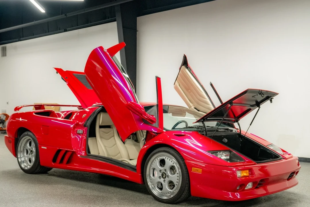 1999 Lamborghini Diablo VT - Image 3 of 21