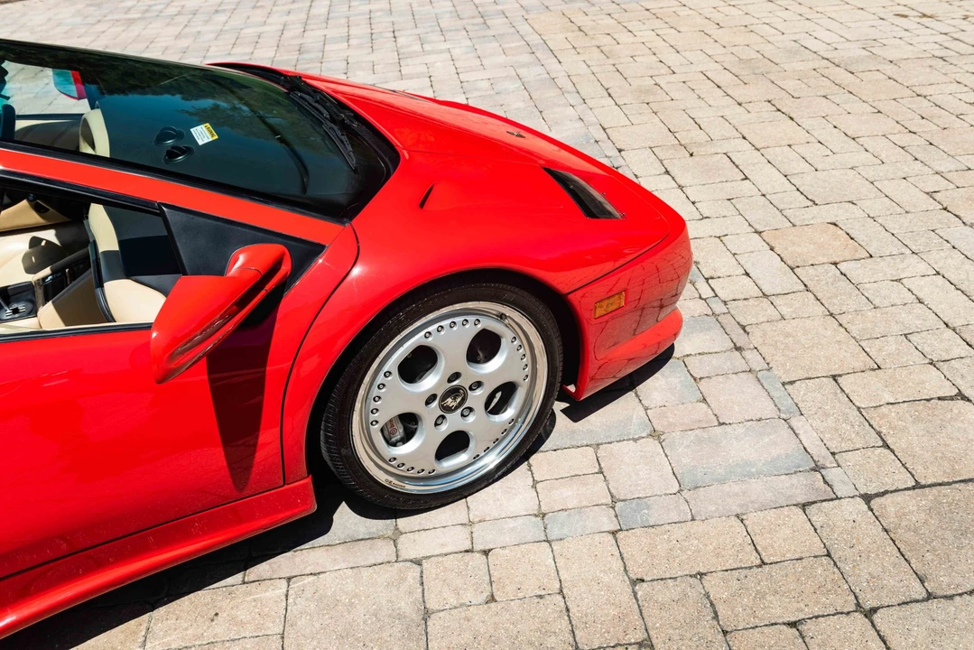 1999 Lamborghini Diablo VT - Image 18 of 31