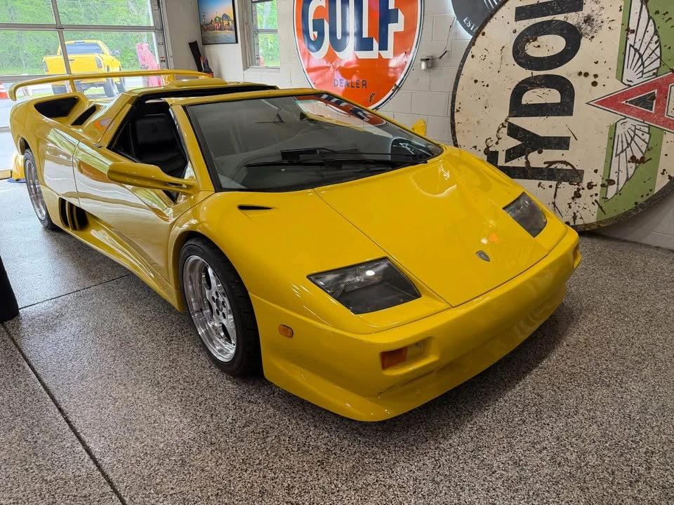1999 Lamborghini Diablo VT - Image 12 of 14