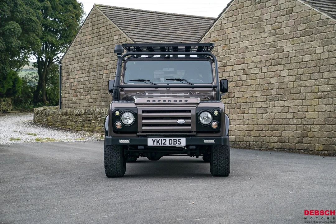 1999 Land Rover Defender 110 - Image 5 of 21