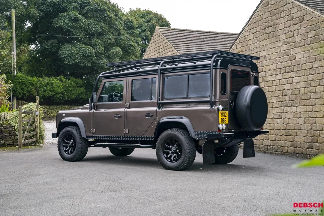 1999 Land Rover Defender 110 - Image 3 of 21