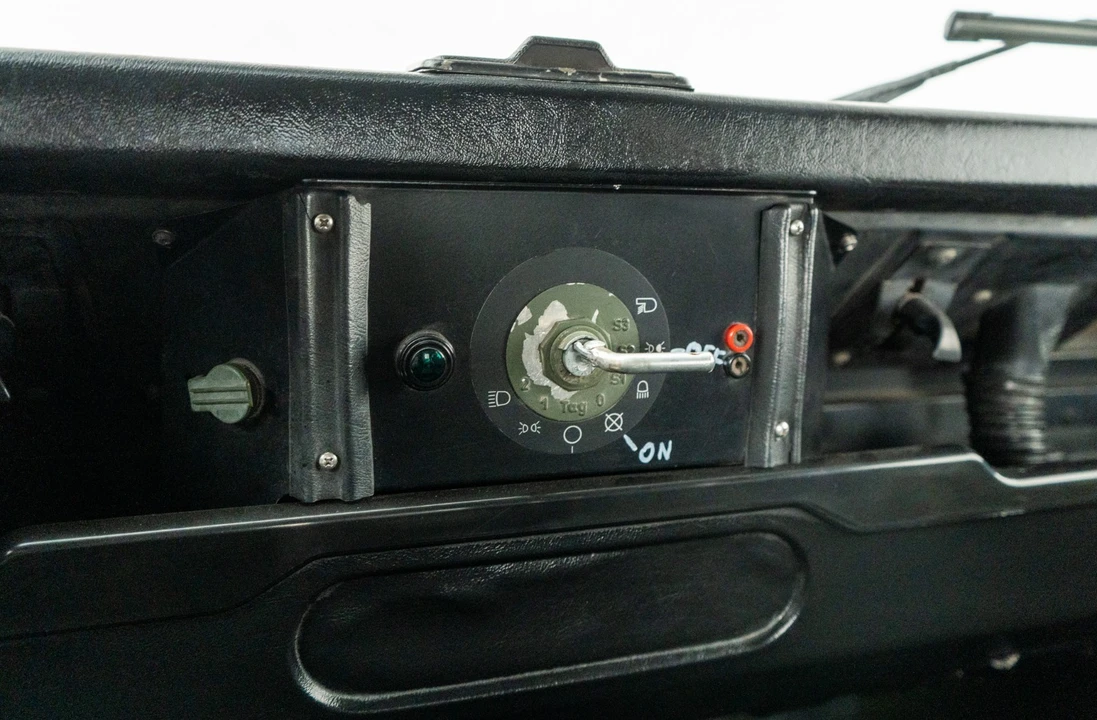 1999 Land Rover Defender - Image 28 of 31
