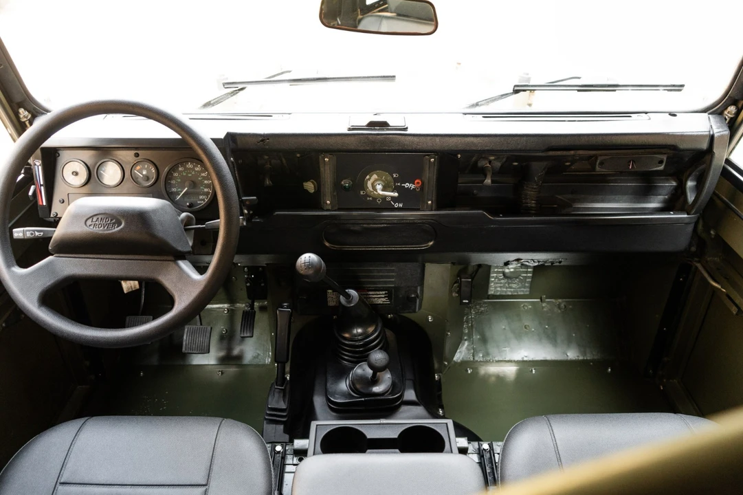 1999 Land Rover Defender - Image 23 of 31
