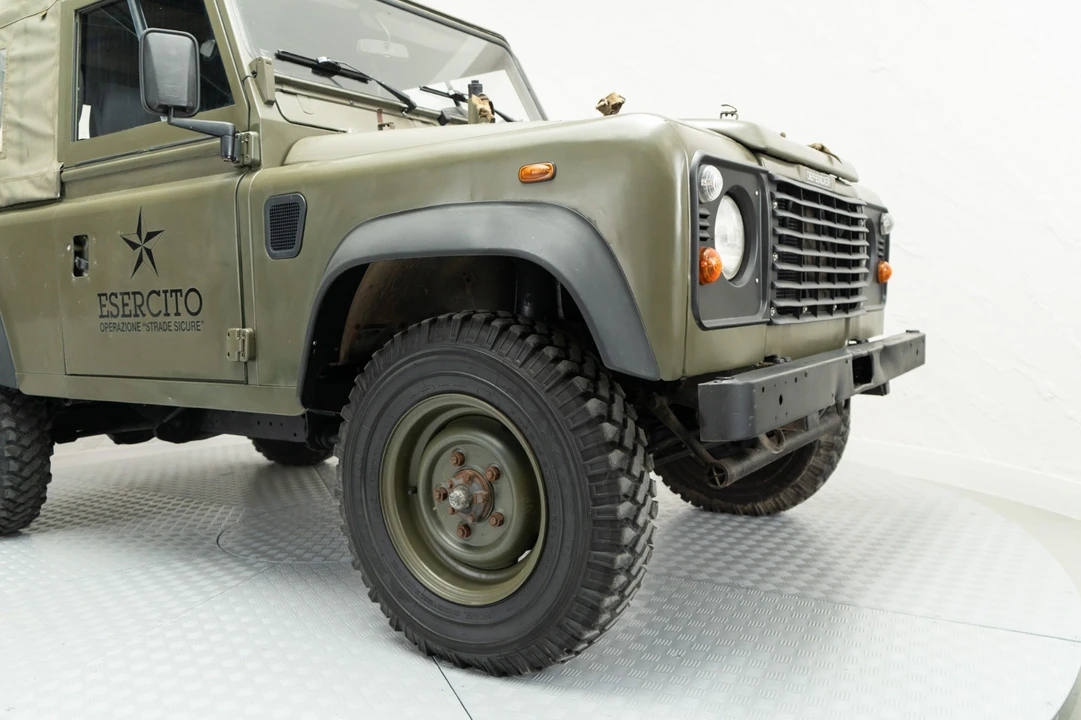 1999 Land Rover Defender - Image 20 of 31