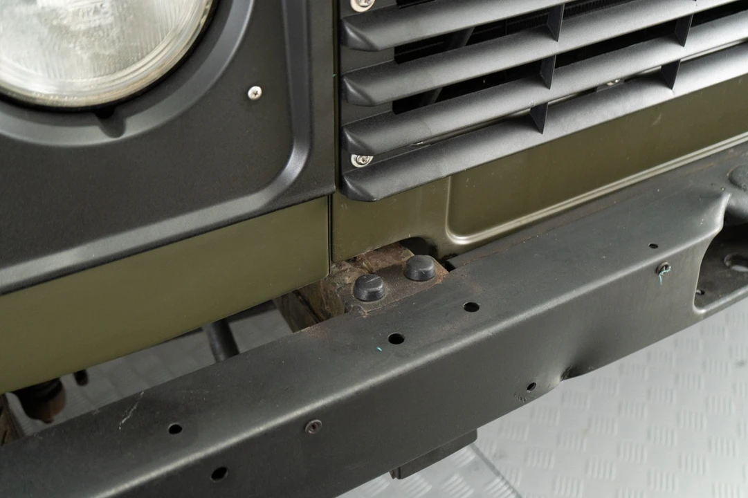 1999 Land Rover Defender - Image 17 of 31