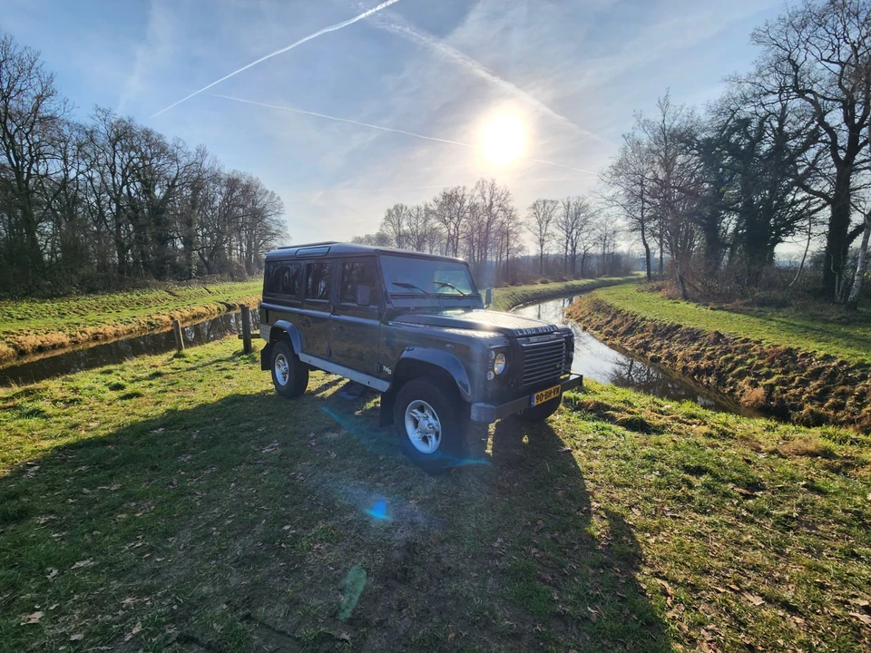 1999 Land Rover Defender 110 - Image 2 of 21