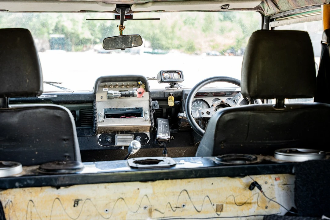 1990 Land Rover Defender 110 - Image 15 of 30