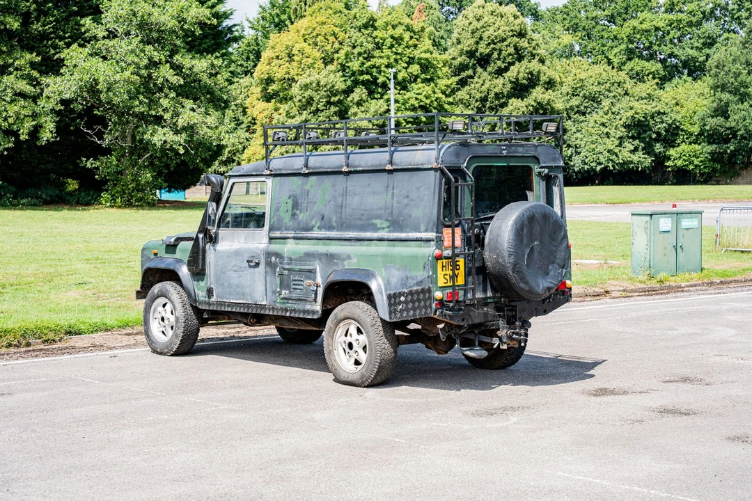 1990 Land Rover Defender 110 - Image 7 of 30