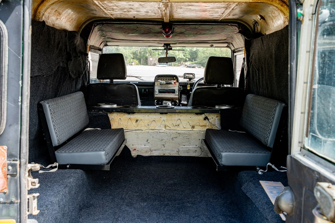 1990 Land Rover Defender 110 - Image 28 of 30