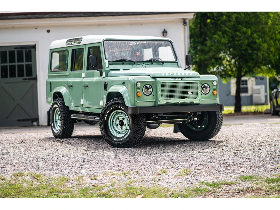 1999 Land Rover Defender 110 - Image 2 of 31