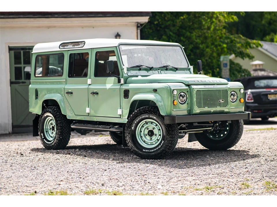1999 Land Rover Defender 110 - Image 8 of 31