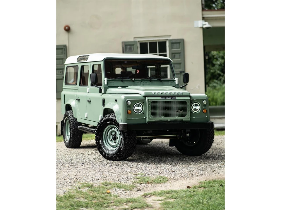 1999 Land Rover Defender 110 - Image 12 of 31