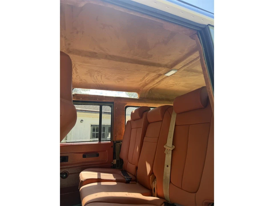 1999 Land Rover Defender 110 - Image 20 of 31