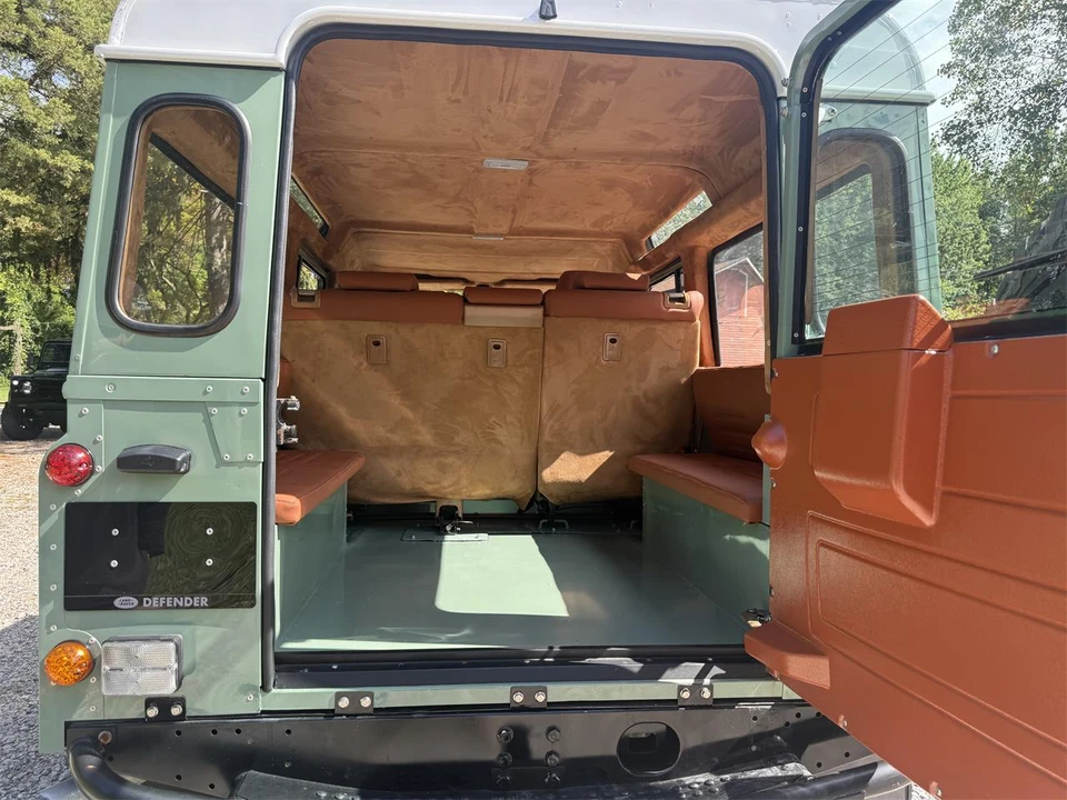 1999 Land Rover Defender 110 - Image 26 of 31