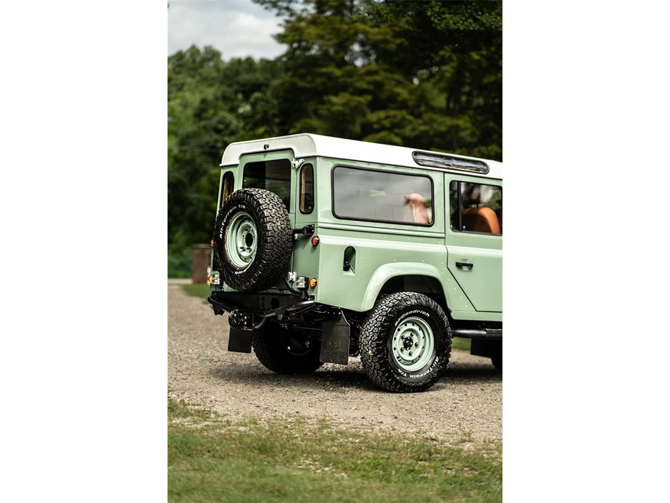 1999 Land Rover Defender 110 - Image 30 of 31