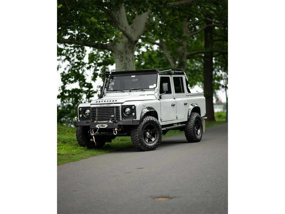 1999 Land Rover Defender 110 - Image 3 of 31