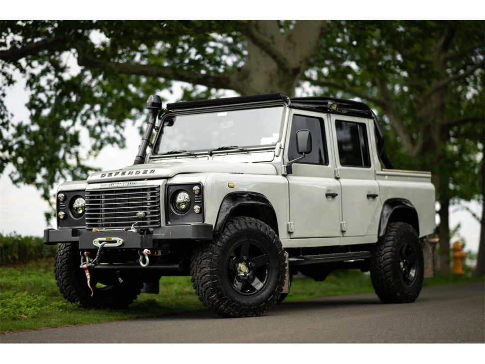 1999 Land Rover Defender 110 - Image 5 of 31