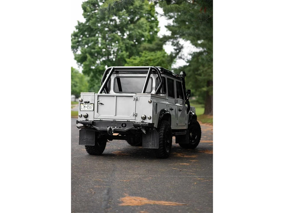 1999 Land Rover Defender 110 - Image 12 of 31