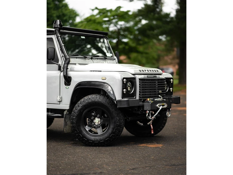 1999 Land Rover Defender 110 - Image 18 of 31