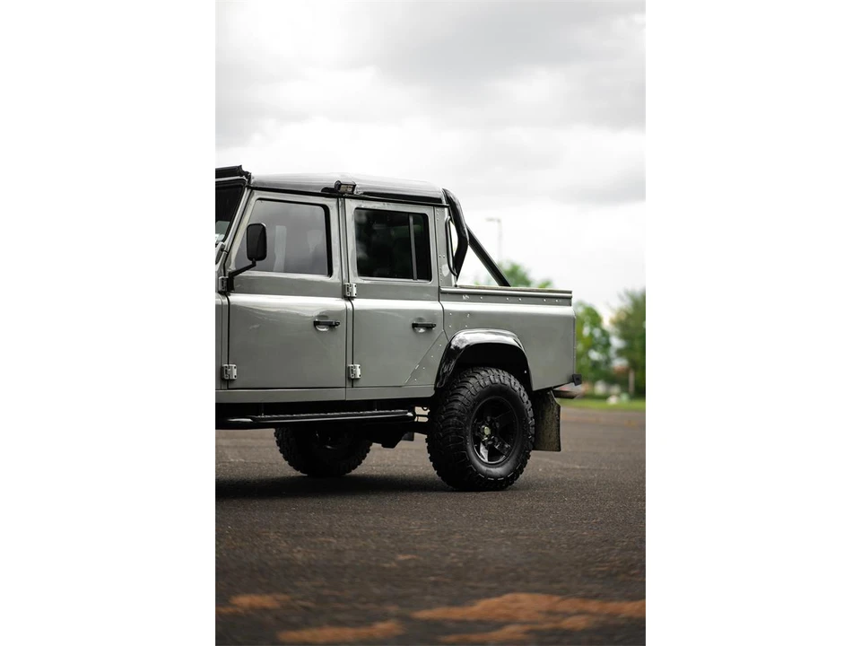 1999 Land Rover Defender 110 - Image 22 of 31